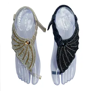 Glorious semi-fini à la main diamant design chaussures supérieur brillant strass PU matériel fleur comme la sandale des femmes supérieure