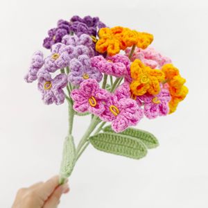 Hoa hồng đỏ móc len thủ công, hoa giả móc len làm quà tặng cho bé gái, bó hoa cưới, tự làm, quà tặng Ngày của Mẹ - Product Image 4