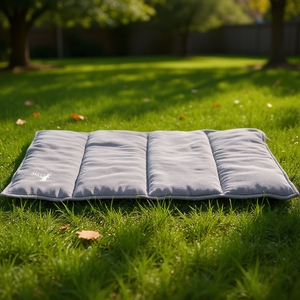 Manta de Viaje Leni 100 x 70 cm Gris para Mascotas, Cama Suave y Cómoda para Mascotas - Product Image 3