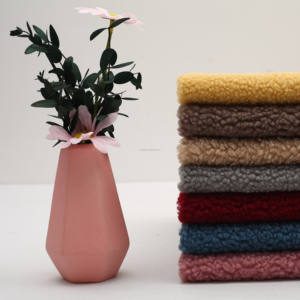 Liquidation vente vêtements en peluche 100% <span class=keywords><strong>tissu</strong></span> Polyester 100 chandails en polyester polaire <span class=keywords><strong>tissu</strong></span> manteaux chaussures chapeaux écharpes - Product Image 4