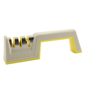 Afilador de cuchillos manual de acero de tungsteno de tres secciones, herramienta de afilado manual de múltiples granos para uso doméstico - Product Image 1