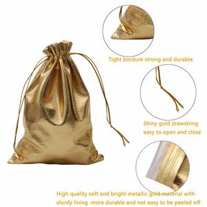 Bolsas de Organza Doradas Resistentes de 3.54"x4.72" con Cordón para Joyería, Recuerdos de Boda, Navidad, Regalos, Dulces y Chocolates - Product Image 3