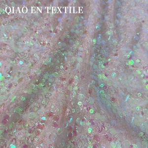 Costume de robe Cheongsam en tissu tricoté de luxe léger brodé à paillettes tridimensionnelles robustes pour mariages garçon - Product Image 3