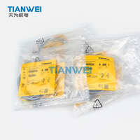 Capteur de proximité capacitif ultra-fin TURCK BC10-QF5.5-AN6X2 QF5.5 10 mm NPN NO DC10-30V IP67 Câble de 2 m BC10-QF5.5-AN6X2