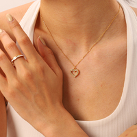 Nouveauté : Collier Cœur Plaqué Or 18K PVD en Acier Inoxydable avec Zircon Transparent, Pendentif Cœur Creux pour Femme