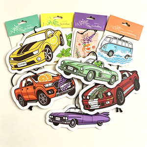 Ambientador de Papel con Forma de Coche de Dibujos Animados, Clip Perfumado Colgante, Aroma Duradero, Evaporación Natural, Decoración Interior para Coche - Product Image 4