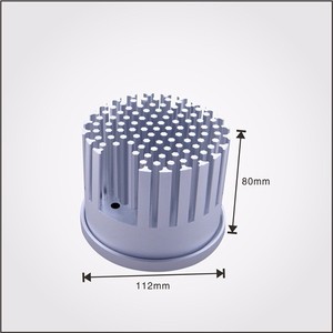 Disipador de calor de aluminio con luz de techo LED plateado personalizado de 40x40mm, disipador térmico 30 anodizado IP68 15-18W, patrón cuadrado de <span class=keywords><strong>forja</strong></span> en frío personalizado - Product Image 2