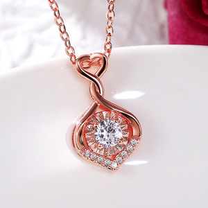 Collana con pendente in oro rosa e diamanti, taglio rotondo brillante, diamante naturale, stile romantico da sposa per donna XL310 - Product Image 1