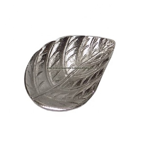 Plato en forma de hoja dorada, bandeja de tocador para tocador, regalos de Navidad, cumpleaños y boda - Product Image 3