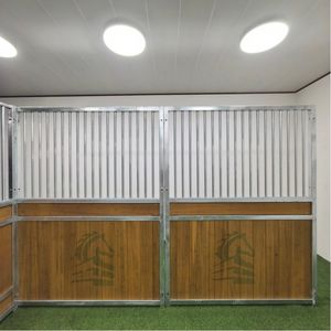 Panneau d'écurie en acier galvanisé écologique Peinture non toxique en bambou naturel Conception ventilée Garantie de 5 ans et plus Grange à chevaux - Product Image 5