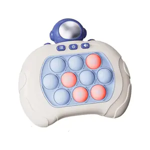 2024 nuevo juguete sensorial para la yema del dedo máquina de juego de empuje rápido con música y luces máquina de juego de empuje rápido emergente