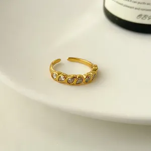 Gioielli ad anello aperto con zirconi a goccia d'acqua di vendita calda con anello in oro 18 carati placcato in acciaio inossidabile con bordi fini