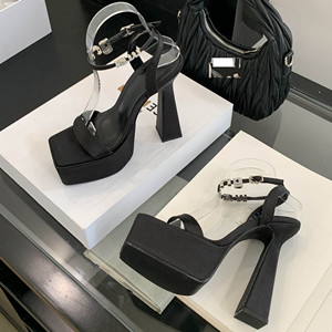 รองเท้าส้นสูงแบบแพลตฟอร์มกันน้ำสำหรับผู้หญิง ฤดูร้อน ปี 2025 สไตล์ยุโรปอเมริกัน สีเงิน สำหรับงานแต่งงาน งานปาร์ตี้  แบบมีตัวอักษร  เซ็กซี่ เพิ่มความสูง - Product Image 4