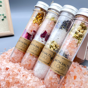 Sel de bain en tube avec aromathérapie, huiles essentielles relaxantes et bain moussant apaisant - Product Image 4