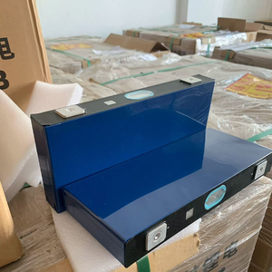 Cella Batteria al Litio NMC Prismatica CALB 3.7V 218Ah Grado A L300N218A, 6000 Cicli, 3C per Aggiornamento EV, Autobus, Camion, <span class=keywords><strong>Renault</strong></span> <span class=keywords><strong>Twizy</strong></span> - Product Image 2