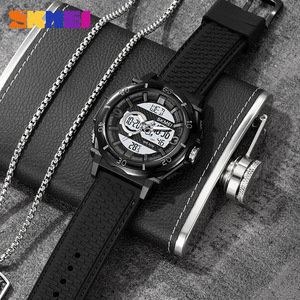 Skmei Digital Watch Men Dual Movement Gold Black Silicone Strap 50M Waterproof Electronic Watch With Luminous Alarm - Product Image 3
