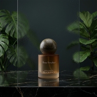 Spray d'ambiance pour la maison au parfum longue durée, design simple et élégant, senteur personnalisée pour la décoration des salons d'hôtel et la parfumerie quotidienne.