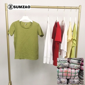 Bom Fornecedor Atacado Roupas Usadas Mistas Cingapura Fardos de Roupas de Segunda Mão Ukay Ukay - Product Image 2