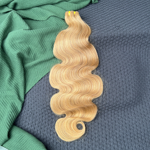 # 27 Fasci di Capelli Umani Ondulati, Capelli Vergini Indiani Biondo Miele, Estensioni Naturali Morbide e Voluminose - Product Image 4