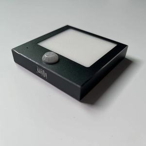 Lumière LED sans fil de haute qualité avec capteur de mouvement PIR 0,45 W, lumières nocturnes LED, boîtier ABS, lumière LED pour armoire avec batterie - Product Image 3