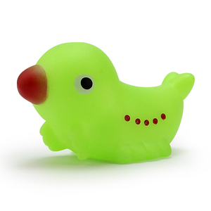 जिक्सिन बेबी कार्टून रबर कीट कैटरपिलर तैराकी और चिल्लाना स्नान खिलौना - Product Image 6