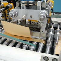 Machine automatique de fabrication de sacs en papier de la série KL avancée avec collage de tubes fiable et pliage du fond pour les marques de détail