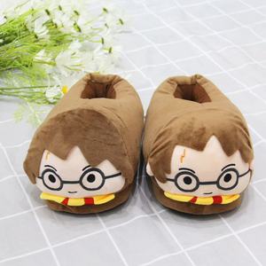 Venta al por mayor de dibujos animados Harries Potters zapatillas para niñas adultas invierno cálido felpa peludo zapatillas con piel para mujeres - Product Image 6