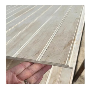 Contreplaqué rainuré en forme de W plaqué de pin de Playwood rainuré de 9mm avec le plybead de bord Shiplapped pour la décoration - Product Image 1