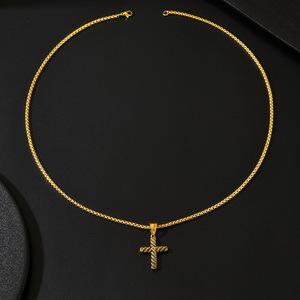 JOYFFO Collana con Ciondolo a Croce Intrecciata Cristiana, Impermeabile, Placcata in <span class=keywords><strong>Oro</strong></span>, in Acciaio Inossidabile per <span class=keywords><strong>Uomo</strong></span> - Product Image 2