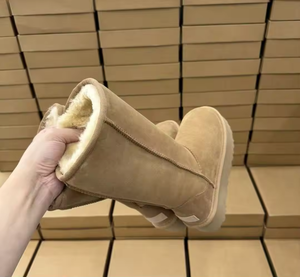 Bottes de neige mi-mollet en polaire épaisse de haute qualité pour femmes, classiques automne-hiver 2025, chaudes pour l'intérieur et l'extérieur - Product Image 4