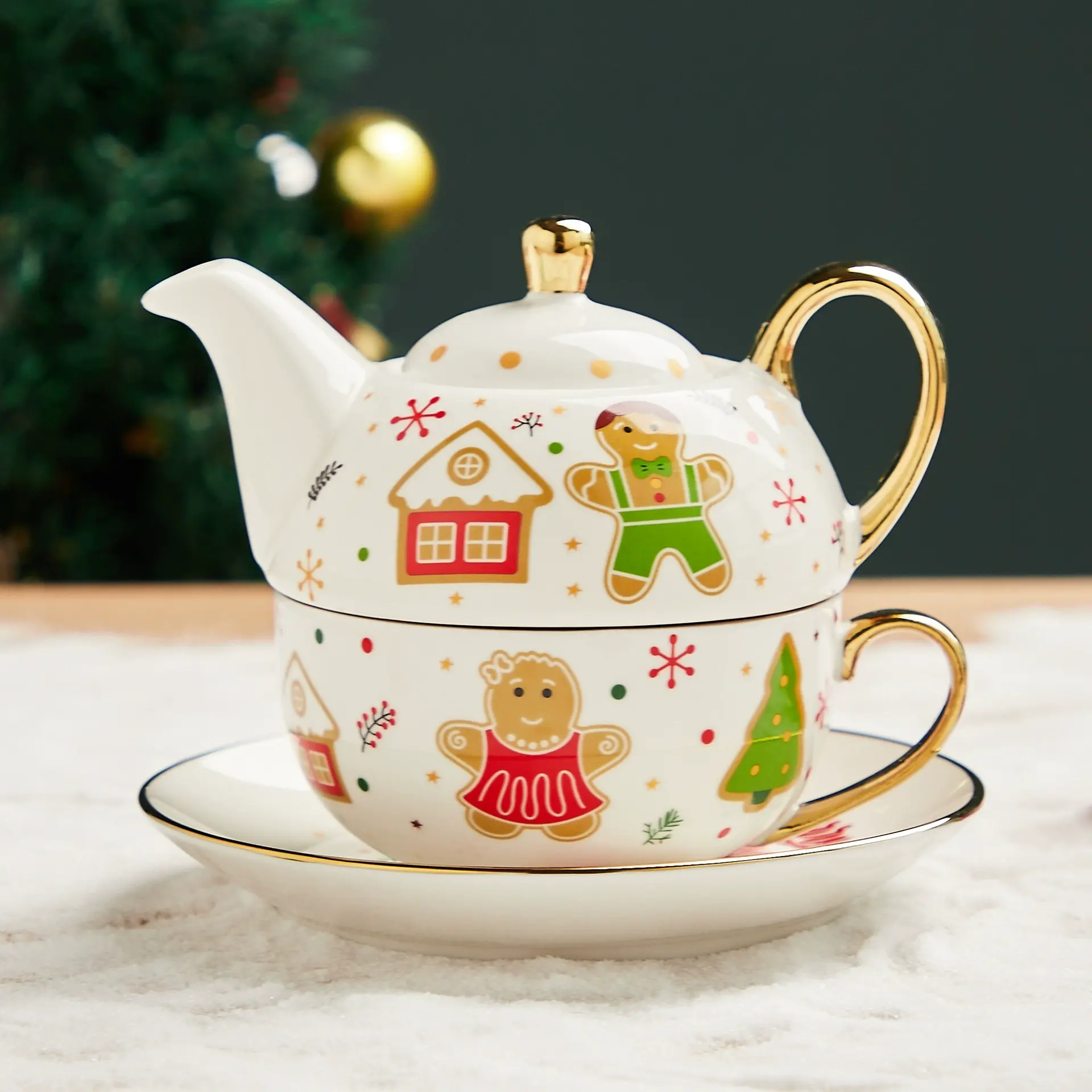 Hot Selling Gold-plated tea set Christmas ceramic cup and saucer selling special Christmas gift custom logo