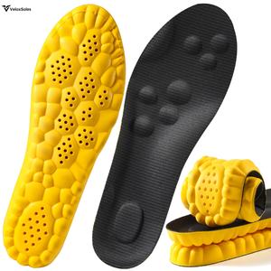 Semelles intérieures de sport 4D Cloud Cushion avec mousse à mémoire de forme et PU souple respirant, absorbant les chocs pour le soutien de la voûte plantaire et la course à pied - Product Image 1