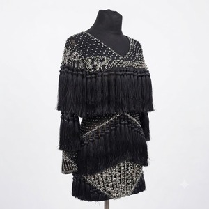 Robe de cocktail noire pour femme, ornée de perles brodées à la main et de détails élégants en franges, robe de cérémonie à manches longues - Product Image 3