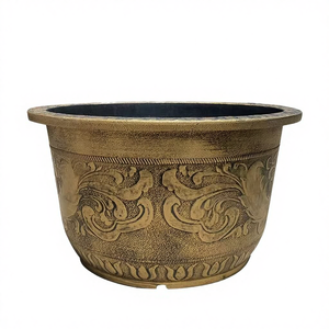 Elegante Macetero Alto de Metal con Acabado en Latón para Decoración Interior y Exterior del Hogar, Arreglos Florales, Macetas Modernas en Oferta - Product Image 4