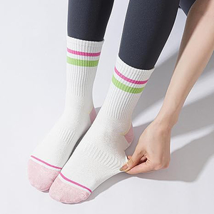 Chaussette Pilates personnalisée Design Jacquard Logo Yoga Sox Chaussette Pilates antidérapante personnalisée pour femmes - Product Image 2