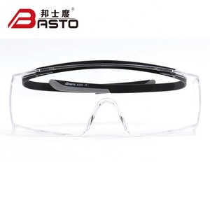 <span class=keywords><strong>Lunettes</strong></span> <span class=keywords><strong>de</strong></span> soleil <span class=keywords><strong>de</strong></span> sport BASTO AC031 <span class=keywords><strong>à</strong></span> bas <span class=keywords><strong>prix</strong></span> pour hommes et femmes, protection oculaire, verres anti-buée et anti-rayures, monture TR90, derniers styles, Guangzhou - Product Image 4