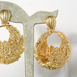 Pendientes Largos de Aleación de Cobre con Flores Exageradas Estilo Bohemio, Chapados en Oro de 18k, Unisex, de Zeadear Jewelry - Product Image 6