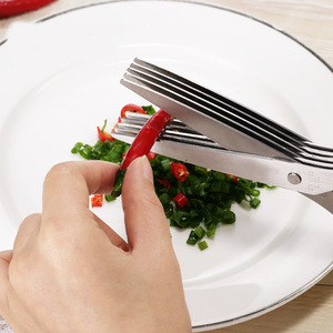 <span class=keywords><strong>Ciseaux</strong></span> de cuisine multifonctions en acier inoxydable <span class=keywords><strong>Ciseaux</strong></span> à légumes à cinq couches <span class=keywords><strong>Ciseaux</strong></span> à papier déchiqueté <span class=keywords><strong>Ciseaux</strong></span> de cuisine pour la maison - Product Image 6
