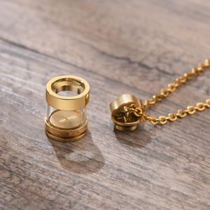 Kalung Rantai Baja Anti Karat Klasik Nostalgia untuk Anak dengan Liontin Abu Transparan Kaca yang Dapat Dibuka-Hadiah - Product Image 3