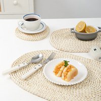 Sets de table et sous-verres en feuilles de maïs tissées à la main, résistants à la chaleur, écologiques, durables, antidérapants, design moderne et simple