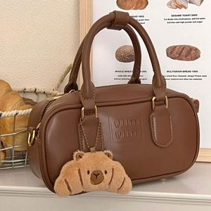 Lindo Llavero de Peluche de Capibara con Temática de Comida, Colgante de Animal de Peluche Suave con Diseño de Pan y Donut, Kawaii, Ecológico, Forma 3D, para Bolsos - Product Image 4