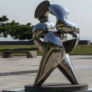 Escultura Humana de Acero Inoxidable Estilo Pop Art para Exteriores en Venta - Product Image 5
