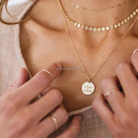 Collier de disque rond gravé personnalisé en acier inoxydable Bijoux de tous les jours Collier d'amitié de disque personnalisé en or 18 carats pour femmes