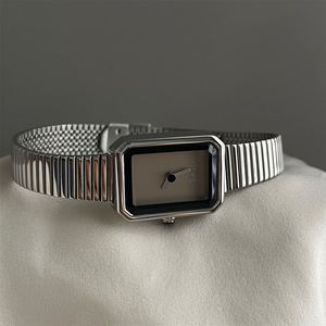 Reloj de Pulsera de Metal Gris Estilo Vintage, Reloj de Mujer con Esfera Pequeña, Estilo Minimalista, Correa de Acero Inoxidable, Cuarzo - Product Image 4