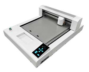 Machine <span class=keywords><strong>de</strong></span> découpe automatique à positionnement intelligent pour bordures, papier A3, <span class=keywords><strong>film</strong></span> PVC/PET auto-adhésif et carton - Product Image 1