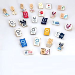 FUTIMELY <span class=keywords><strong>I</strong></span> Dissent Pins RBG Feminist Brooch Pin  Enamel Brooch Justice Lapel Collar Pin for Women's Rights Badge - Product Image 5