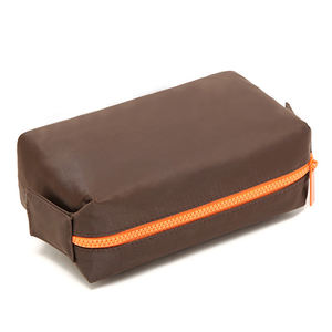 Bolsa de aseo de <span class=keywords><strong>maquillaje</strong></span> de tela de nailon con logotipo en relieve personalizado con broche magnético, bolsa de regalo de <span class=keywords><strong>maquillaje</strong></span> de inodoro de calidad de viaje - Product Image 2