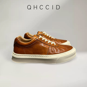 Zapatillas de cuero genuino para hombre Qinhong, zapatos informales de suela gruesa y tacón medio, color marrón sólido, con cordones, para uso diario - Product Image 4