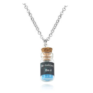 Collana con Ciondolo in Metallo Ispirata a Breaking Bad, Bottiglia con Tappo in Sughero e Cristallo Azzurro, Gioiello per Uomo e Donna - Product Image 1