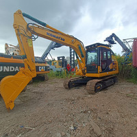 Excavatrice Komatsu PC130 d'occasion 2020, poids opérationnel 13 tonnes, moteur 68,4 kW, godet 0,7 m, composants essentiels (pompe, moteur) inclus